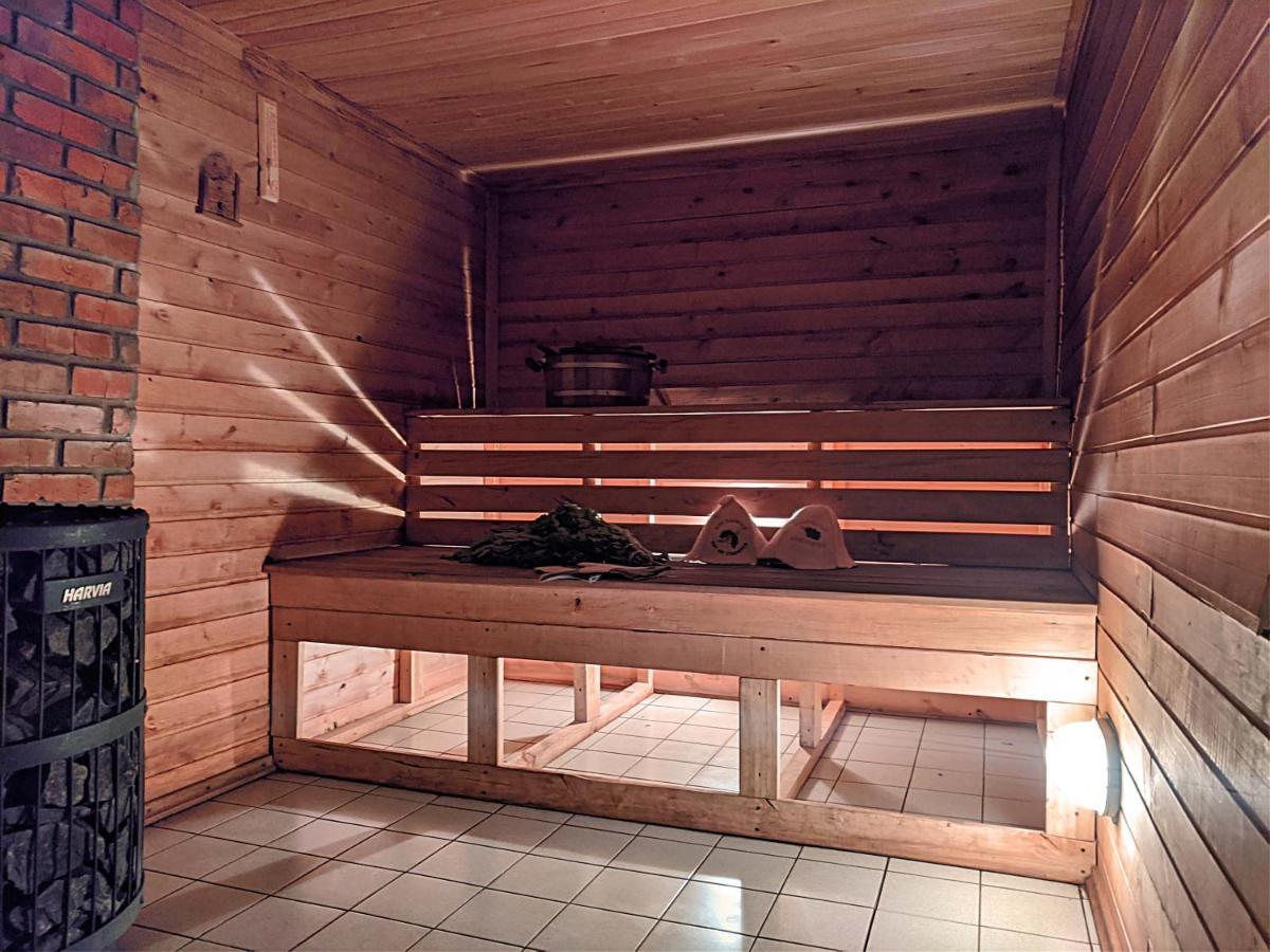 Котедж-Парк Славна Okhtyrka エクステリア 写真